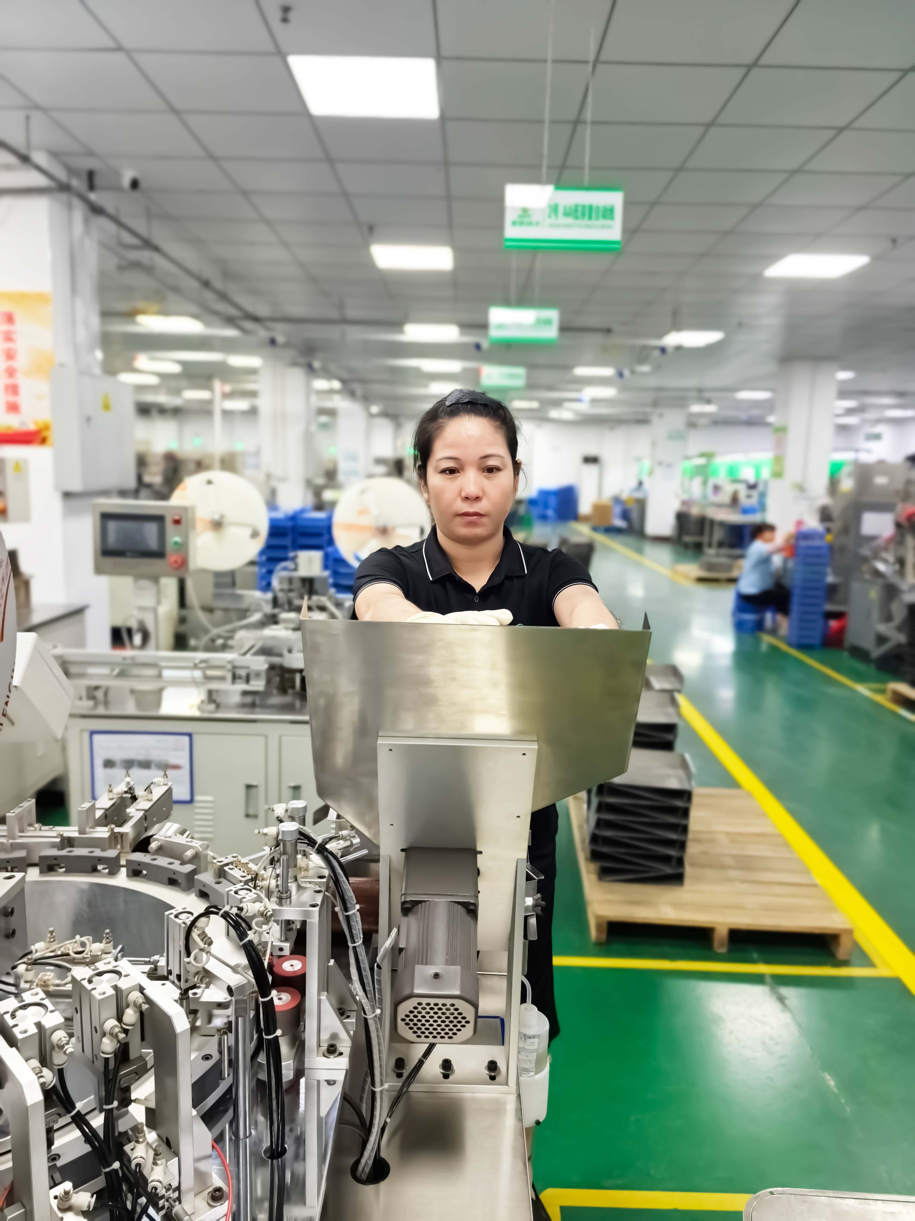 電池工人 電池工人